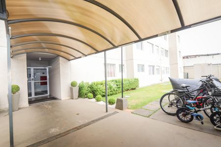 Apartamento para alugar com 42m², 2 quartos e sem vaga Apartamento para alugar com 42m², 2 quartos e sem vagaEntrada do Bloco