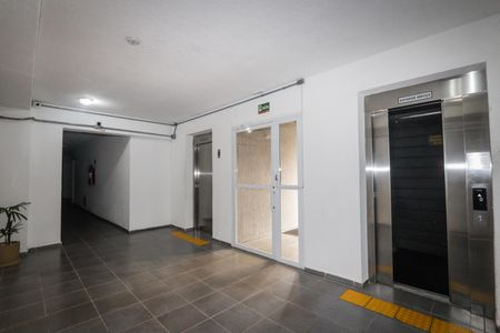 Apartamento para alugar com 42m², 2 quartos e sem vaga Apartamento para alugar com 42m², 2 quartos e sem vagaHall de Entrada