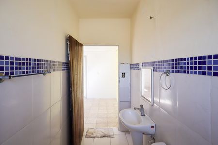 Casa para alugar com 45m², 1 quarto e sem vaga Casa para alugar com 45m², 1 quarto e sem vagaBanheiro