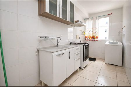 Cozinha de apartamento para alugar com 2 quartos, 56m² em Quadra 4, Brasília