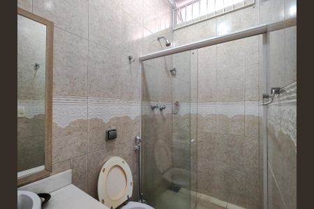 Casa à venda com 200m², 5 quartos e 2 vagas Casa à venda com 200m², 5 quartos e 2 vagasBanheiro Corredor