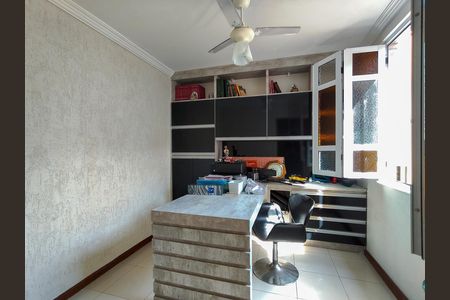 Casa à venda com 200m², 5 quartos e 2 vagas Casa à venda com 200m², 5 quartos e 2 vagasQuarto 4