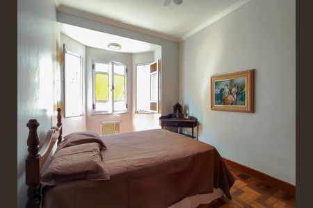 Casa à venda com 200m², 5 quartos e 2 vagas Casa à venda com 200m², 5 quartos e 2 vagasQuarto 3