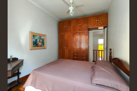 Casa à venda com 200m², 5 quartos e 2 vagas Casa à venda com 200m², 5 quartos e 2 vagasQuarto 3