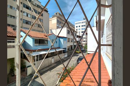 Casa à venda com 200m², 5 quartos e 2 vagas Casa à venda com 200m², 5 quartos e 2 vagasVista do Quarto 3