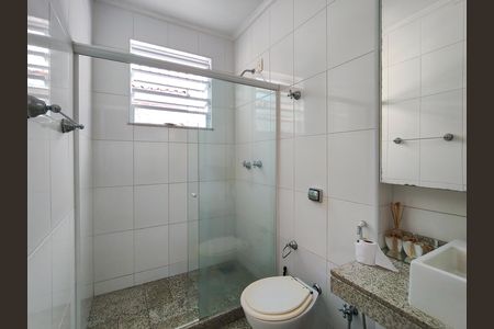 Casa à venda com 200m², 5 quartos e 2 vagas Casa à venda com 200m², 5 quartos e 2 vagasBanheiro da Suíte