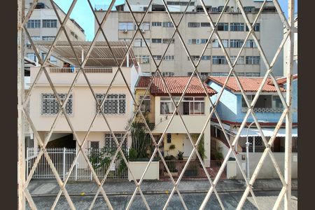 Casa à venda com 200m², 5 quartos e 2 vagas Casa à venda com 200m², 5 quartos e 2 vagasVista do Quarto 3