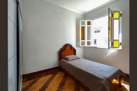 Casa à venda com 200m², 5 quartos e 2 vagas Casa à venda com 200m², 5 quartos e 2 vagasQuarto 2