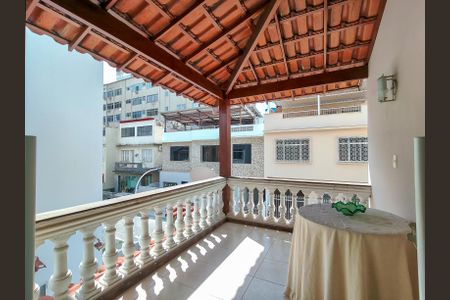 Casa à venda com 200m², 5 quartos e 2 vagas Casa à venda com 200m², 5 quartos e 2 vagasVista da Suíte