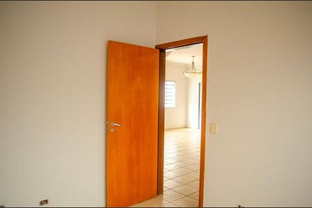 Casa para alugar com 318m², 4 quartos e 3 vagas