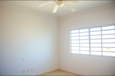 Casa para alugar com 318m², 4 quartos e 3 vagas
