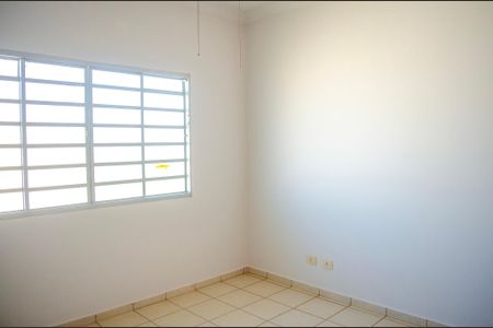 Casa para alugar com 318m², 4 quartos e 3 vagas