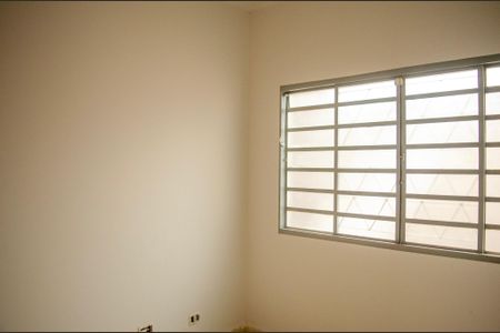 Casa para alugar com 318m², 4 quartos e 3 vagas