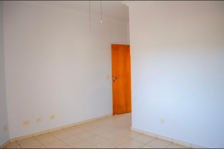 Casa para alugar com 318m², 4 quartos e 3 vagas