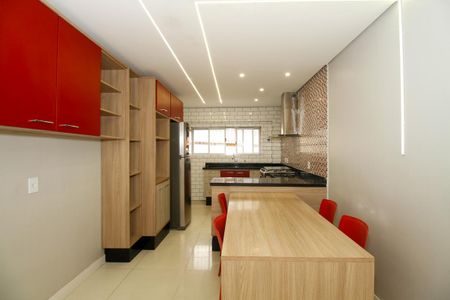 Apartamento para alugar com 101m², 2 quartos e 1 vagaCozinha