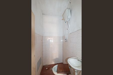 Banheiro de casa à venda com 1 quarto, 250m² em Bussocaba, Osasco