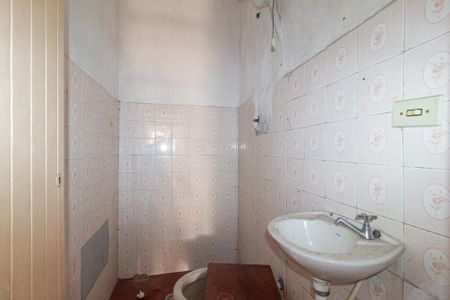 Banheiro de casa à venda com 1 quarto, 250m² em Bussocaba, Osasco