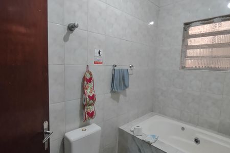 Casa à venda com 147m², 2 quartos e 2 vagas Casa à venda com 147m², 2 quartos e 2 vagasBanheiro 1