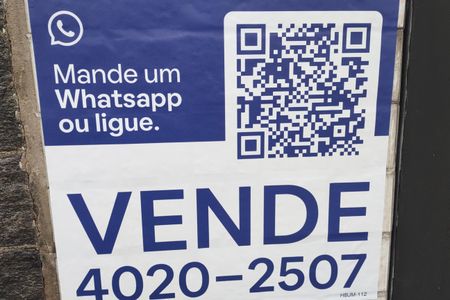 Casa à venda com 147m², 2 quartos e 2 vagas Casa à venda com 147m², 2 quartos e 2 vagasPlaquinha