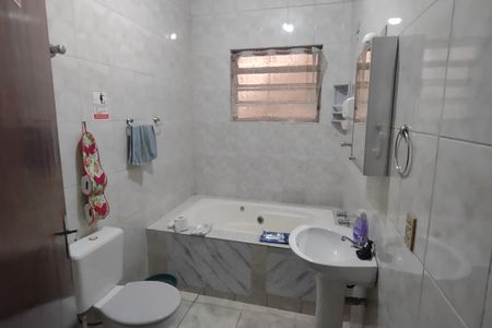 Casa à venda com 147m², 2 quartos e 2 vagas Casa à venda com 147m², 2 quartos e 2 vagasBanheiro 1