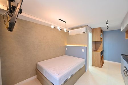 Sala/Quarto de kitnet/studio para alugar com 1 quarto, 43m² em Mirandópolis, São Paulo