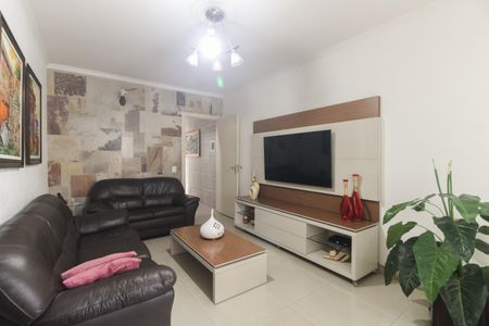 Sala  de casa à venda com 2 quartos, 130m² em Parque Maria Luiza, São Paulo
