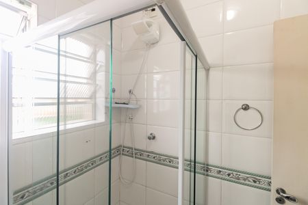 Casa à venda com 130m², 2 quartos e 2 vagasBanheiro 