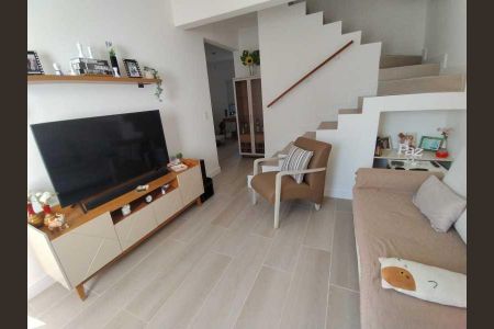 Casa de condomínio à venda com 123m², 3 quartos e 2 vagas