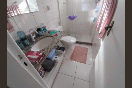 Casa de condomínio à venda com 123m², 3 quartos e 2 vagas