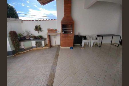 Casa de condomínio à venda com 123m², 3 quartos e 2 vagas