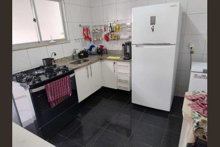 Casa de condomínio à venda com 123m², 3 quartos e 2 vagas
