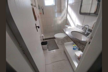 Casa de condomínio à venda com 123m², 3 quartos e 2 vagas