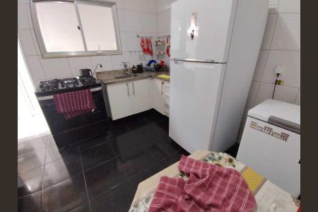 Casa de condomínio à venda com 123m², 3 quartos e 2 vagas