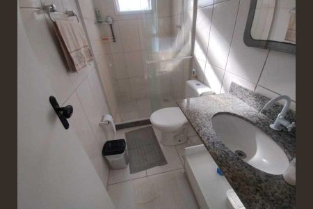 Casa de condomínio à venda com 123m², 3 quartos e 2 vagas
