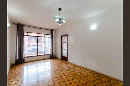 Casa à venda com 3 quartos, 300m² em Piqueri, São Paulo