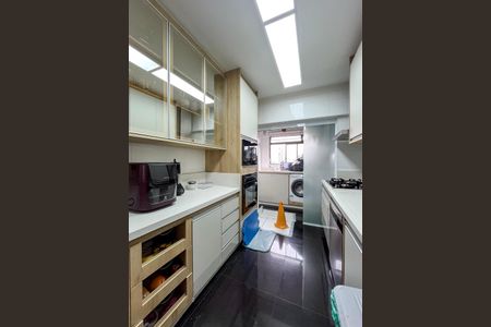 Apartamento à venda com 94m², 3 quartos e 2 vagasCozinha