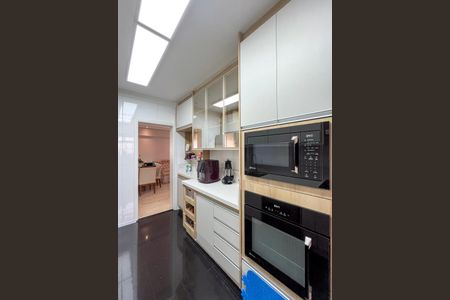 Apartamento à venda com 94m², 3 quartos e 2 vagasCozinha