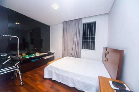 Apartamento à venda com 96m², 3 quartos e 1 vagaquarto 2