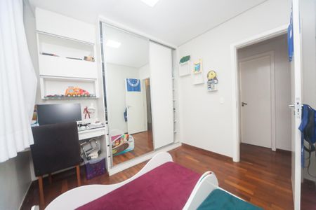 Apartamento à venda com 96m², 3 quartos e 1 vagaquarto 1