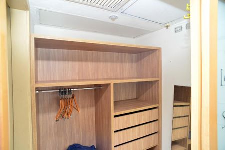 Closet de kitnet/studio para alugar com 1 quarto, 40m² em Barra da Tijuca, Rio de Janeiro