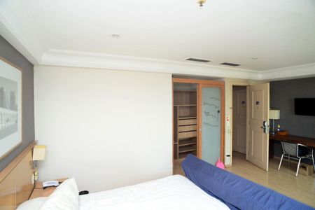 Sala de kitnet/studio para alugar com 1 quarto, 40m² em Barra da Tijuca, Rio de Janeiro