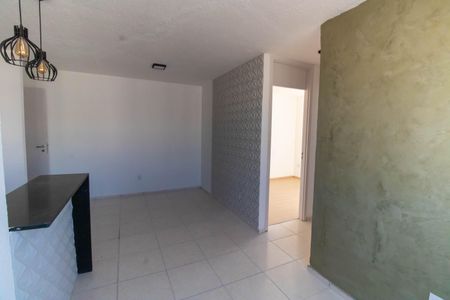 Sala de apartamento para alugar com 2 quartos, 42m² em Maria Paula, São Gonçalo