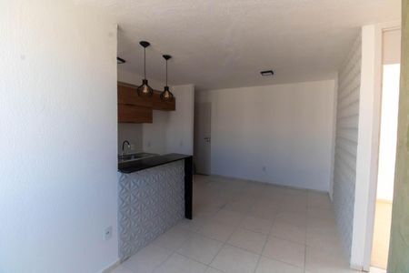 Sala de apartamento para alugar com 2 quartos, 42m² em Maria Paula, São Gonçalo