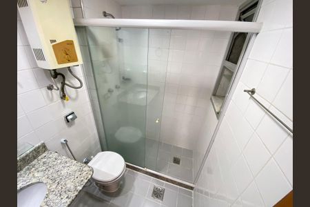 Apartamento à venda com 77m², 2 quartos e 1 vaga