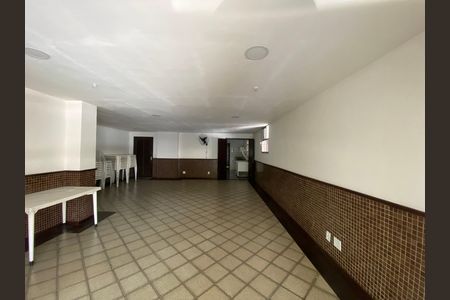 Apartamento à venda com 77m², 2 quartos e 1 vaga