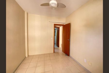 Apartamento à venda com 77m², 2 quartos e 1 vaga
