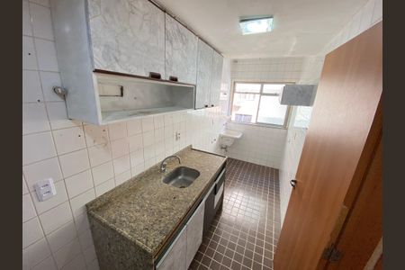 Apartamento à venda com 77m², 2 quartos e 1 vaga