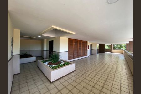 Apartamento à venda com 77m², 2 quartos e 1 vaga