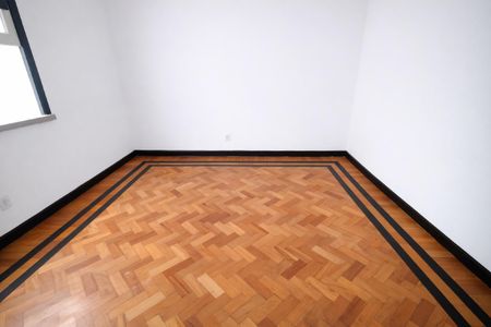 Apartamento à venda com 130m², 3 quartos e sem vaga