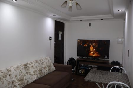 Sala de apartamento para alugar com 2 quartos, 43m² em Jardim Sapopemba, São Paulo
